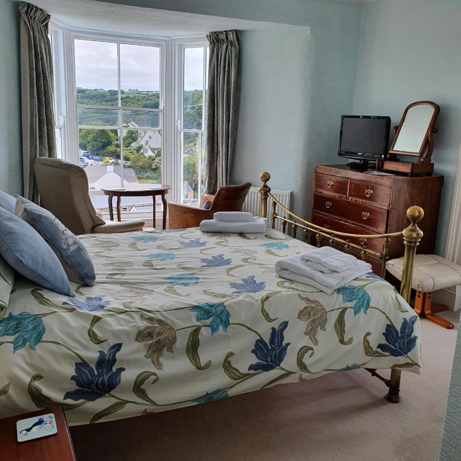 Pendyffryn Manor Bed & Breakfast Little Haven Buitenkant foto