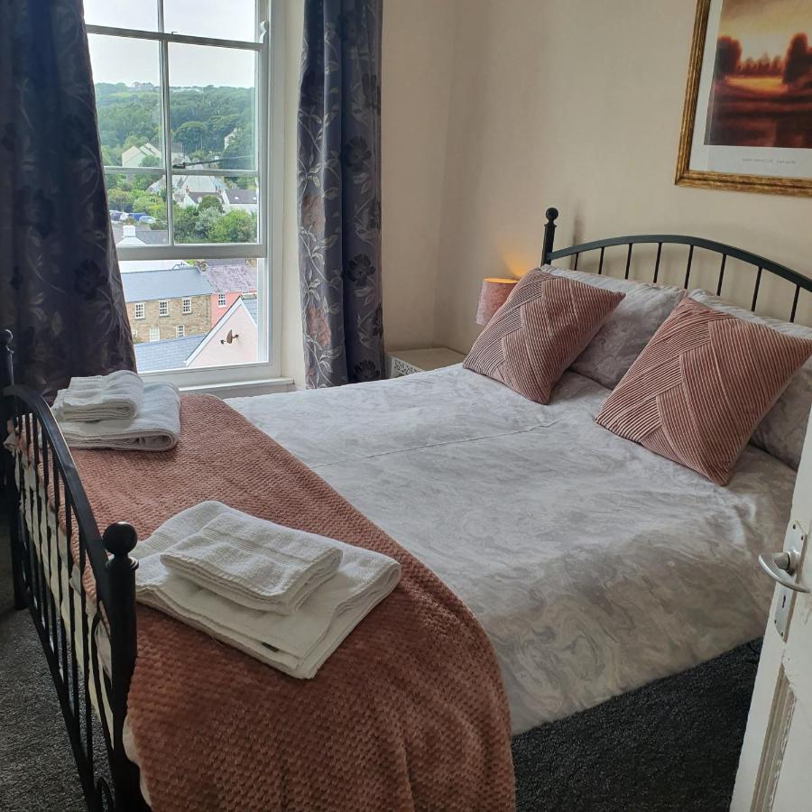 Pendyffryn Manor Bed & Breakfast Little Haven Buitenkant foto