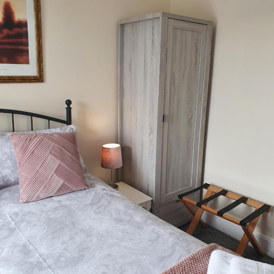 Pendyffryn Manor Bed & Breakfast Little Haven Buitenkant foto