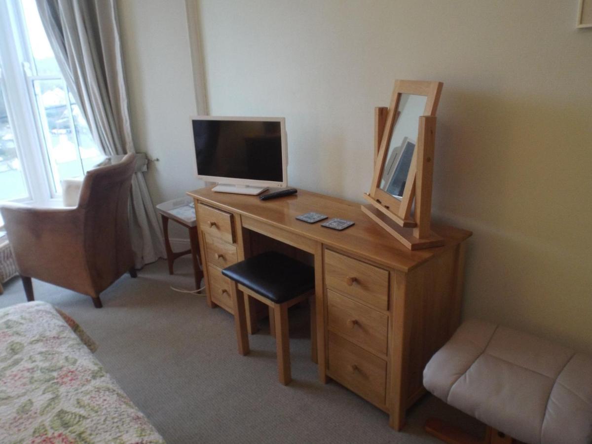 Pendyffryn Manor Bed & Breakfast Little Haven Buitenkant foto