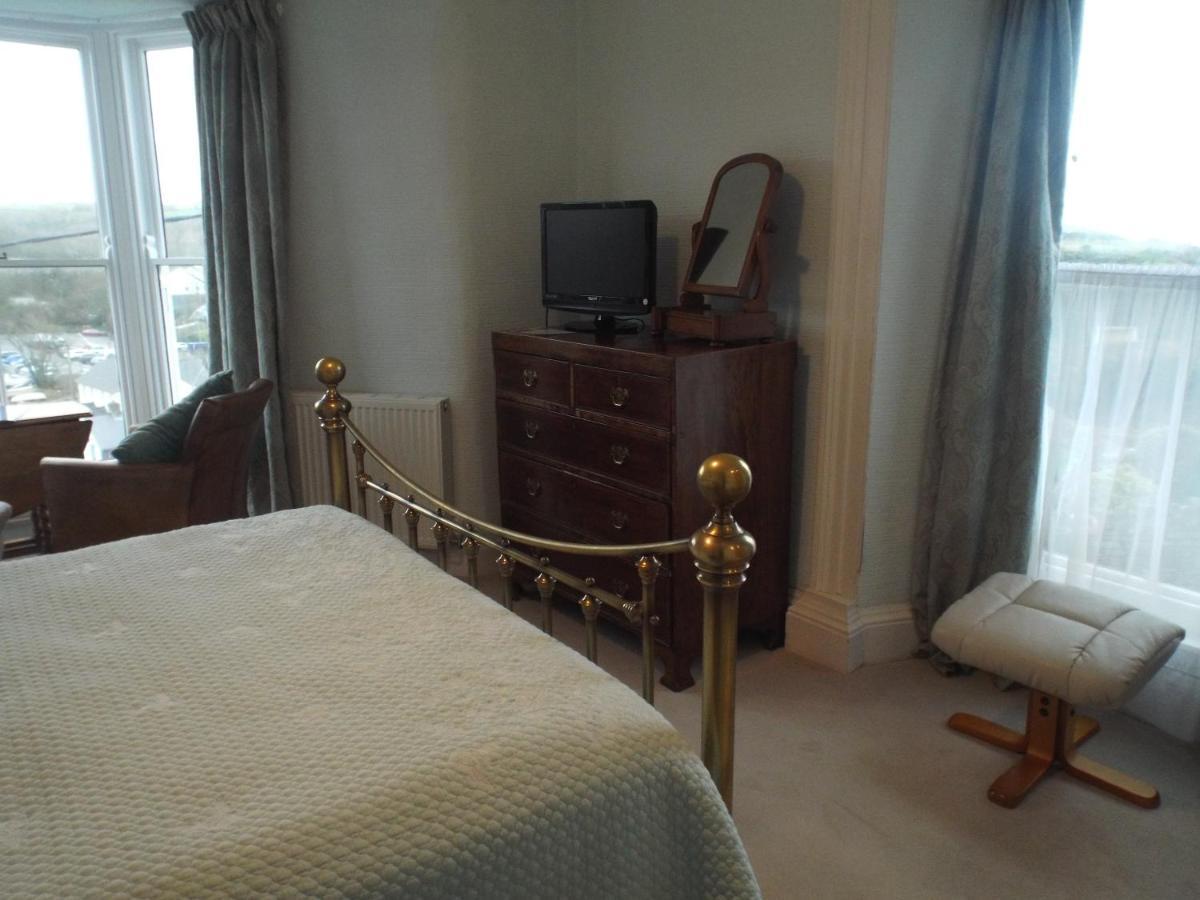 Pendyffryn Manor Bed & Breakfast Little Haven Buitenkant foto