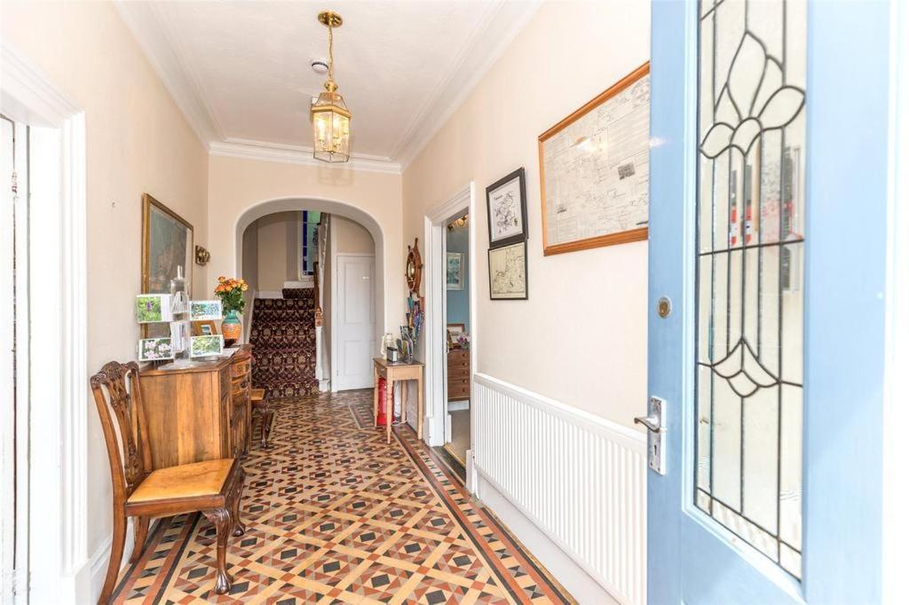 Pendyffryn Manor Bed & Breakfast Little Haven Buitenkant foto